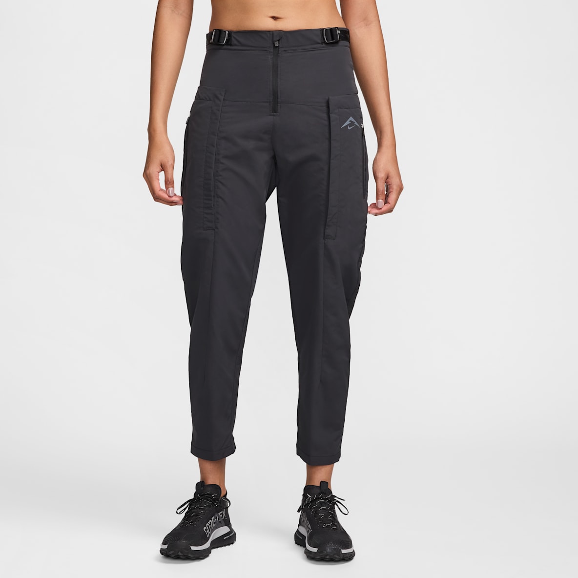 ナイキ　ルーズフィット　ランニングパンツ　トレーニングパンツ　レディース　M ナイキ ルーズフィット ランニングパンツ トレーニングパンツ